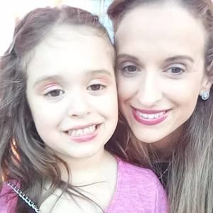 Meet your Posher, Ana